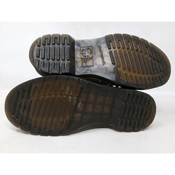 DR. MARTENS SPIKE 1460 8 HOLE SILVER SPIKED BOOTS LEATHER SIZE 6 US NO INSOLE - Picture 2 of 7